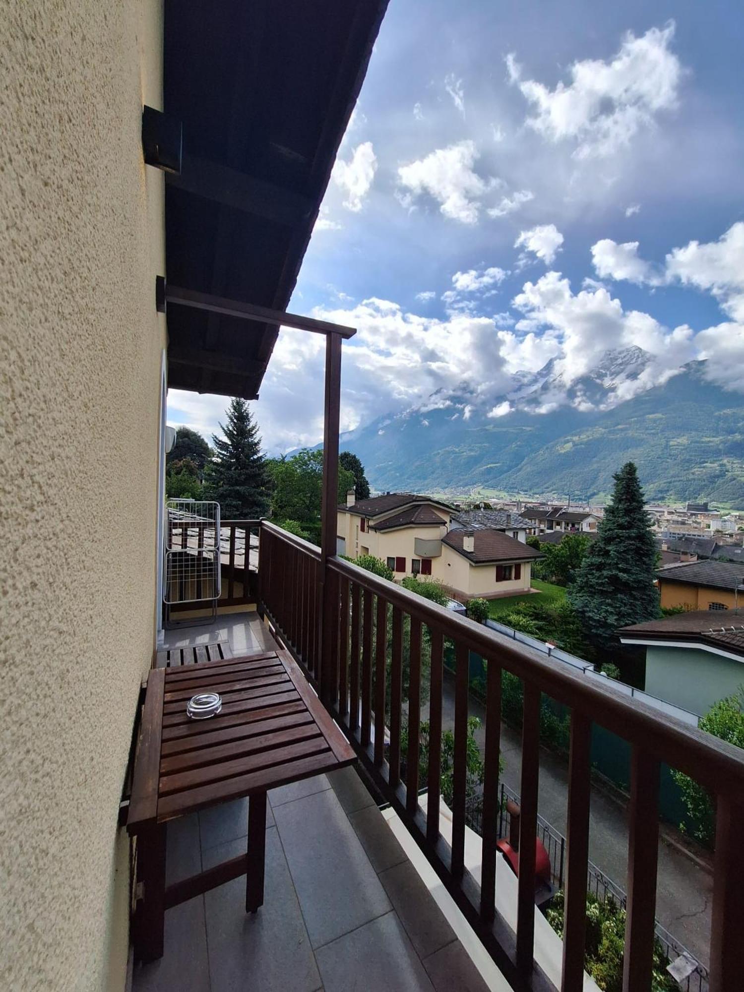 Aosta Holiday Apartments - Edelweiss Esterno foto